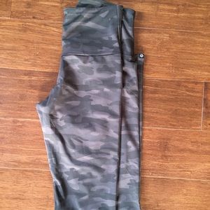 Onzie Nordstrom Camo Leggings